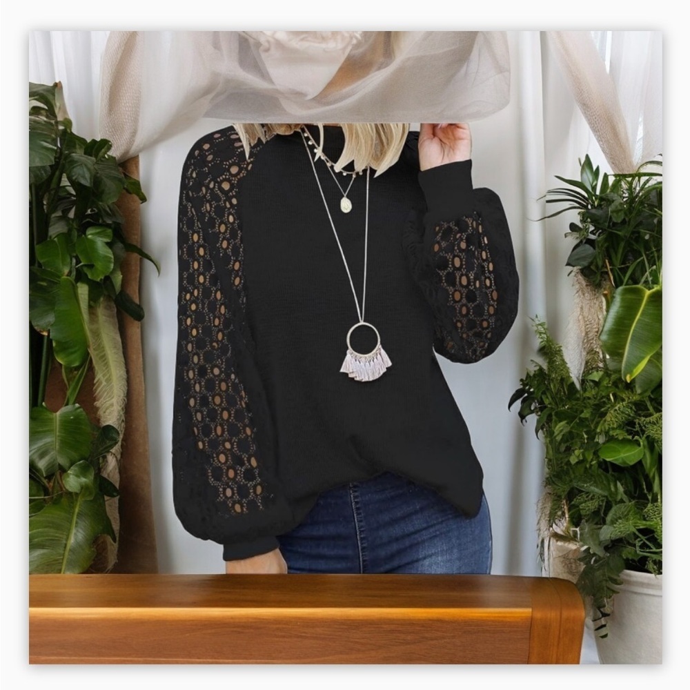 Micro star Women’s Black Lace-Crochet Detail on Sleeve Top -Sz Sm-NWOT🖤☀️ - Picture 3 of 10